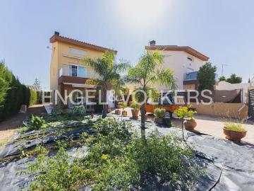 Chalet en venta en Bétera, Valencia