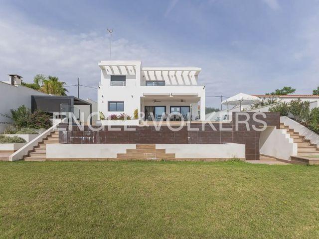 Chalet en venta en Bétera, Valencia