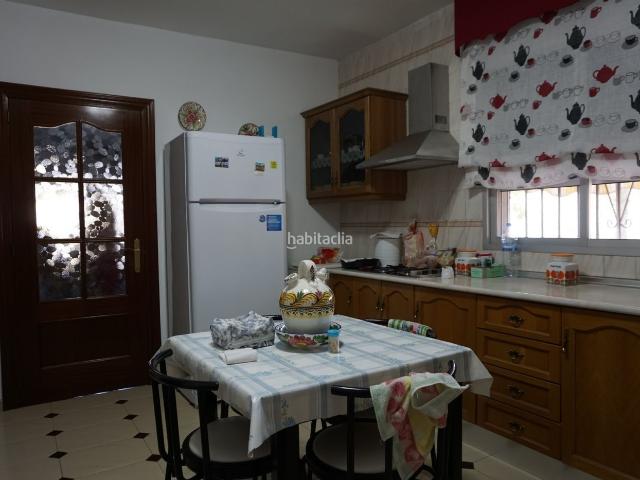 Chalet en venta en Bedmar y Garcíez. Casa chalet venta o permuta. entre olivos. Chalets Bedmar y.