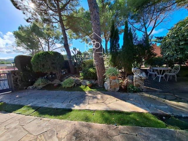 Chalet en venta en Begues, Barcelona