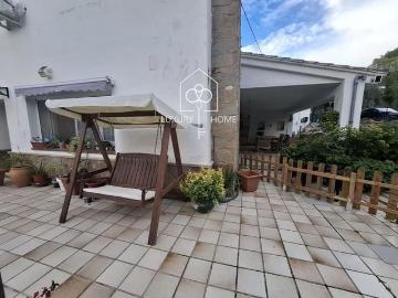Chalet en venta en Begues, Barcelona