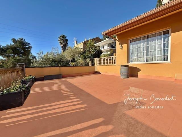 Chalet en venta en Begues, Barcelona