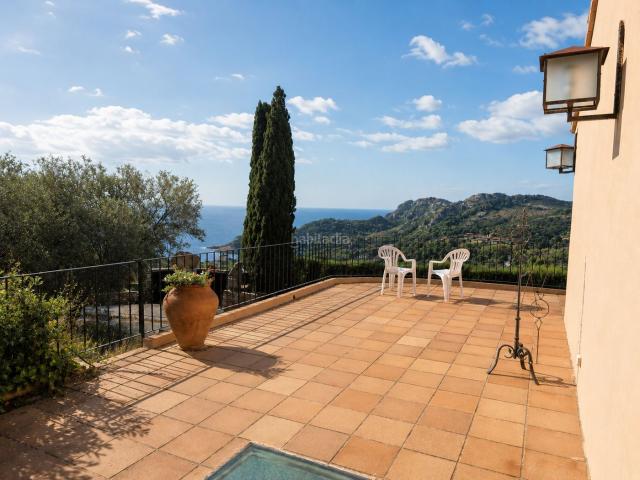 Chalet en venta en Begur, Fornells Aiguablava Costa Brava. CASA EN VENTA EN AIGUABLAVA VISTAS AL MAR Y ORIENTACIÓN SUR. Chalets.