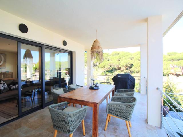 Chalet en venta en Begur, Sa Riera Sa Fontansa Costa Brava. Villa con vista al mar y piscina privada en Playa de Pals. Chalets.