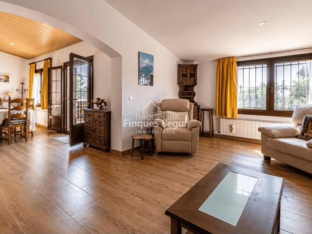 Chalet en venta en Begur, Residencial Begur Esclanyà Costa Brava. Residencial Begur, Casa con piscina y jardín, cerca del centro y de las playas. Chalets.