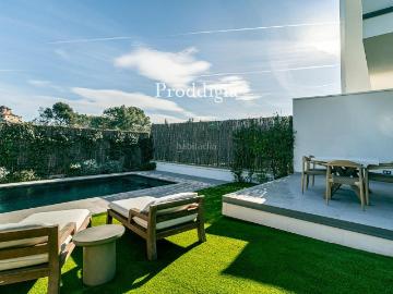 Chalet en venta en Bellaterra. Últimas Casas de obra nueva en Bellaterra listas para entregar. Chalets.