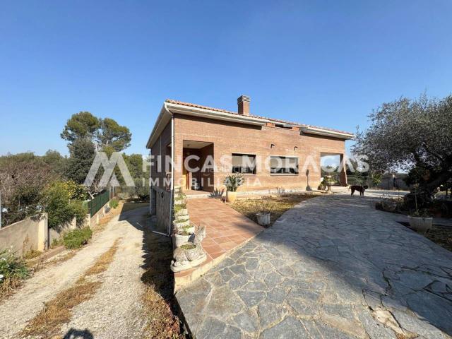 Chalet en venta en Bellaterra. CHALET EN VENTA EN CERDANYOLA. Chalets.