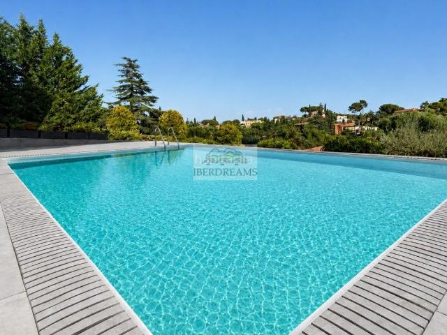 Chalet en venta en Bellaterra. CASA INDEPENDIENTE CON PISCINA A ESTRENAR OBRA NUEVA. Chalets.