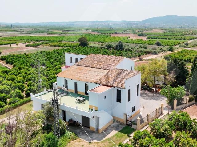 Chalet en venta en Benaguasil. Chalets.