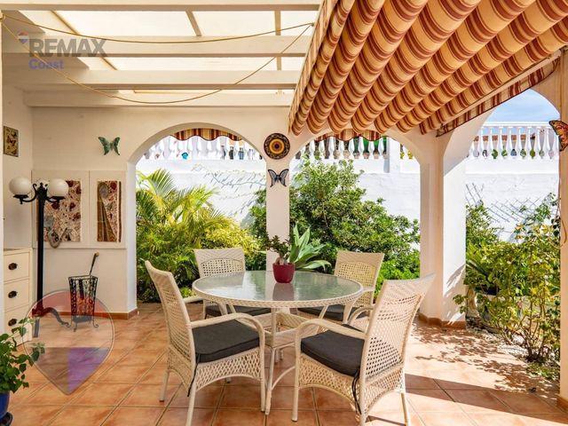 Chalet en venta en Benajarafe, Málaga