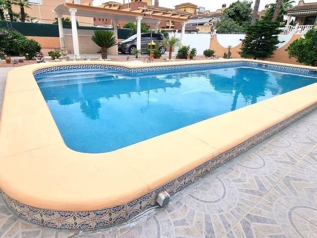 Chalet en venta en Benferri, Alicante