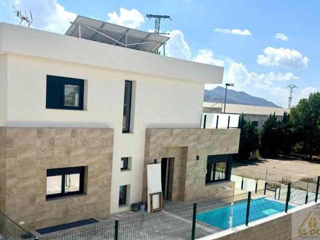 Chalet en venta en Benferri. BenferriChalet. Chalets.