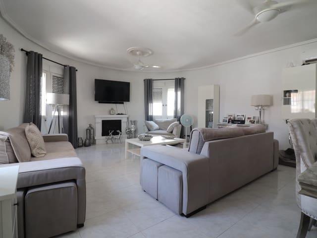 Chalet en venta en Benimar, Alicante Costa Blanca