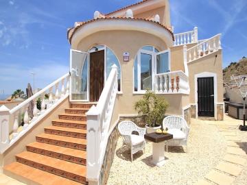 Chalet en venta en Benimar, Alicante Costa Blanca