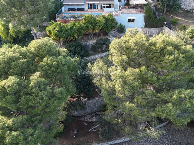 Chalet en venta en Beniarjó. Chalet con 2.300 metros de parcela. Chalets.