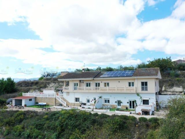 Chalet en venta en Beniarrés, Alicante