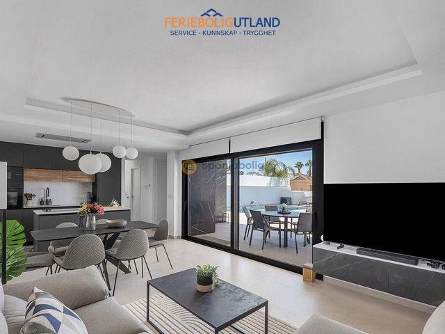 Chalet en venta en Benijófar, Alicante