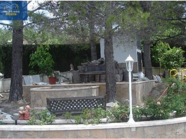 CHALET EN VENTA EN BENILLUP