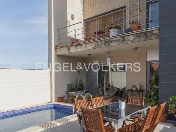 Chalet en venta en Benisanó, Valencia