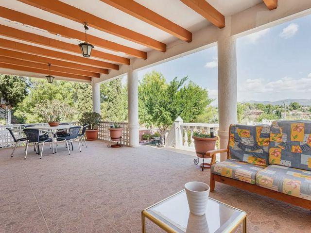 Chalet en venta en Benisanó, Valencia