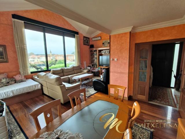 Chalet en venta en Berango. Berango. chalet individual con piscina climatizada y vistas en urbanizacion Lukategi. Chalets.