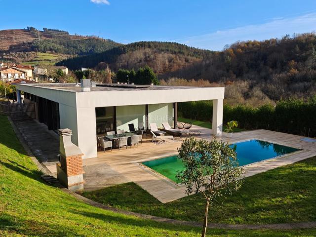Chalet en venta en Berriz. Unifamiliar perfecto en Berriz. Chalets.