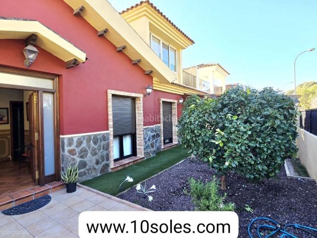 Chalet en venta en Bigastro. ESPECTACULAR CHALET EN VENTA EN BIGASTRO CENTRO. Chalets.