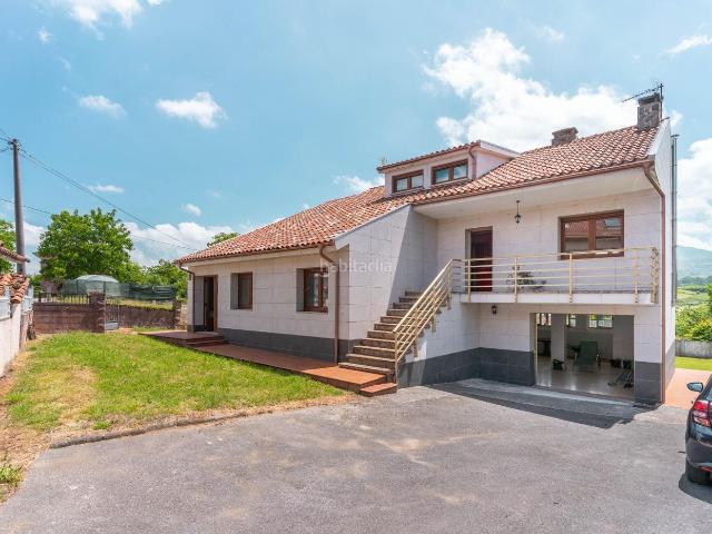 Chalet en venta en Bimenes. Chalet en Castañera Nava. Chalets.