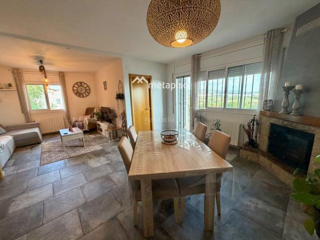 Chalet en venta en Bisbal del Penedès La. CHALET EN LA BISBAL DEL PENEDÉS!. Chalets Bisbal del Penedès.