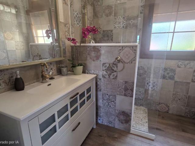 Chalet en venta en Bisbal del Penedès La. PRECIOSO CHALET EN LA BISBAL DEL PENEDES. Chalets Bisbal del Penedès.