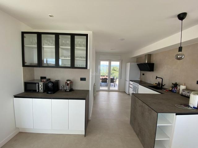 Chalet en venta en Blanes, Santa Cristina Sant Francesc Costa Brava. Espectacular casa con vistas al mar y licencia turística. Renovada en 2022. Chalets.