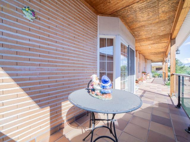 Chalet en venta en Brunete. Casa Chalet independiente en venta en Calle Nardos 1, Brunete. Chalets.