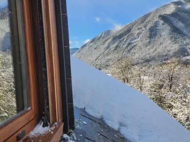 Chalet en venta en Broto, Huesca