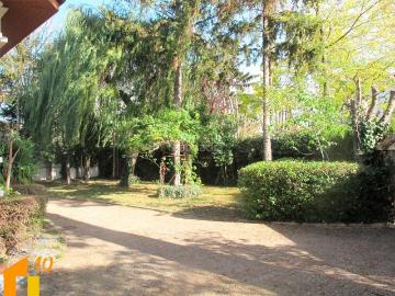 Chalet en venta en Burgos, Universidad Las Huelgas. Exclusiva vivienda en La Castellana. Chalets.