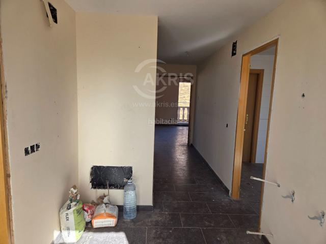 Chalet en venta en Burguillos de Toledo. Chalet pareado a estrenar con jardín en Burguillos de Toledo. Chalets Burguillos de.