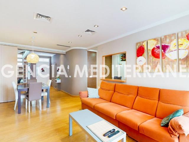 Chalet en venta en Burjassot, Zona Concordia. Magnífica casa particular en Burjassot. Chalets.