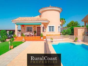 Chalet en venta en Busot, Alicante Costa Blanca