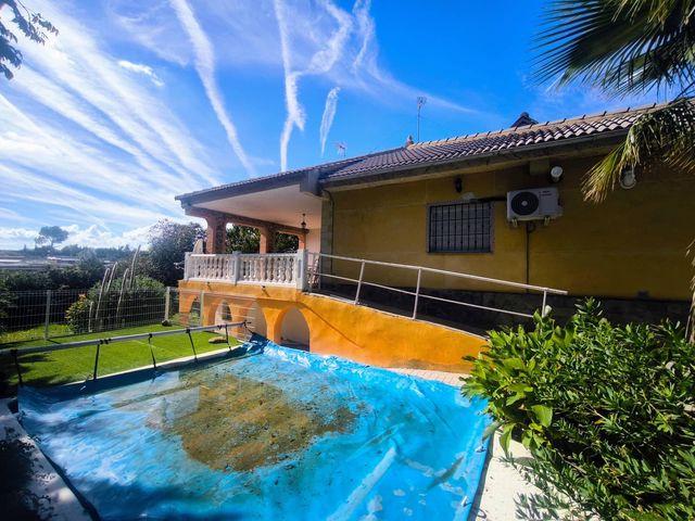 Chalet en venta en Godelleta, Valencia