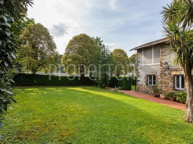 Chalet en venta en Galdakao. Chalets.