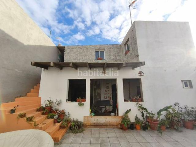 Chalet en venta en Gáldar, Sardina. Casa Pareada Reformada en Sardina Gáldar. Chalets.