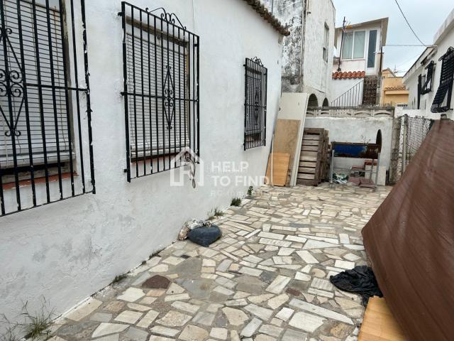 Chalet en venta en Gandia, Grau de Gandía Marenys de Rafalcaid. CHALET CERCA DEL MAR ZONA VENECIA. Chalets.