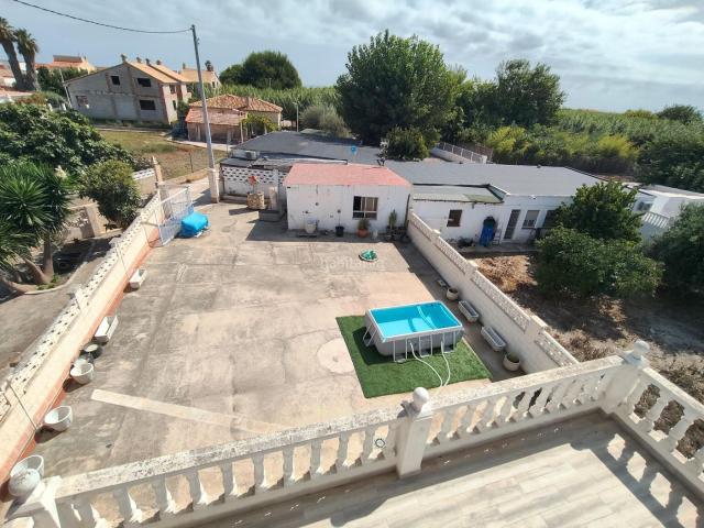 Chalet en venta en Gandia, Grau de Gandía Marenys de Rafalcaid. Chalet independiente junto al mar en Los Marenys de Gandia. Chalets.