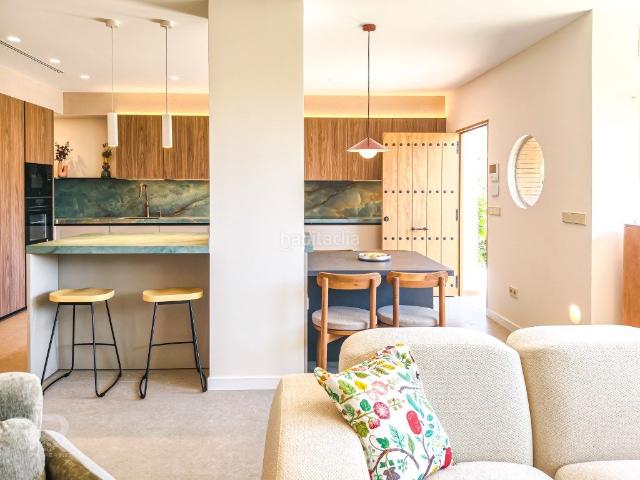 Chalet en venta en Gandia, Urbanizaciones. VIVIENDA ÚNICA, COMPLETAMENTE AMUEBLADA Y A ESTRENAR. Chalets.