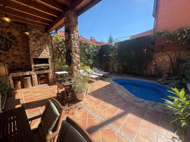 Chalet en venta en Getafe, Sector 3. Chalets.