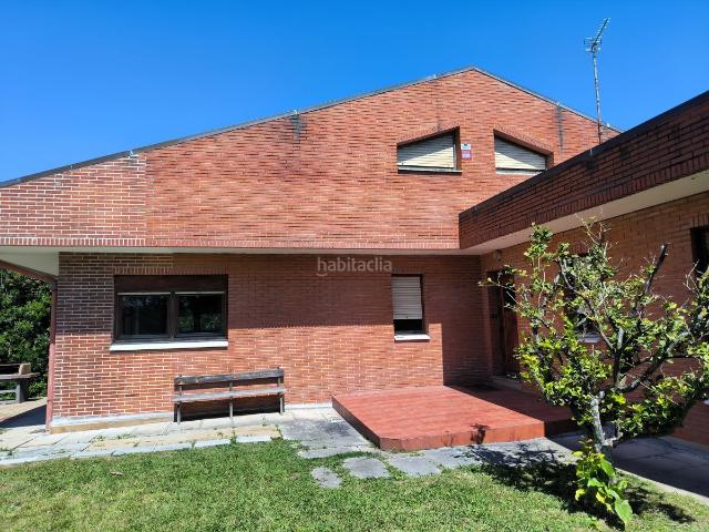 Chalet en venta en Getxo, Santa María de Getxo. Chalet en venta en Sta. María de Getxo, 4 dormitorios. Chalets.
