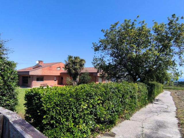 Chalet en venta en Getxo, Santa María de Getxo. Chalet en venta en Sta. María de Getxo, 4 dormitorios. Chalets.