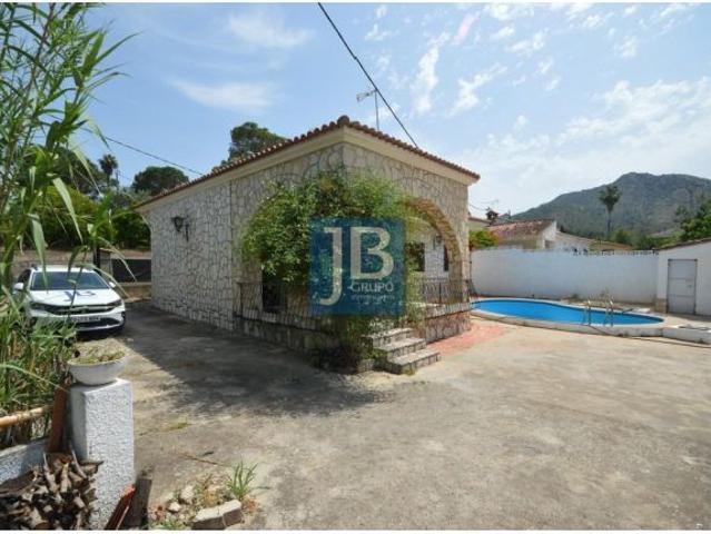 Chalet en Venta en Genovés, Valencia
