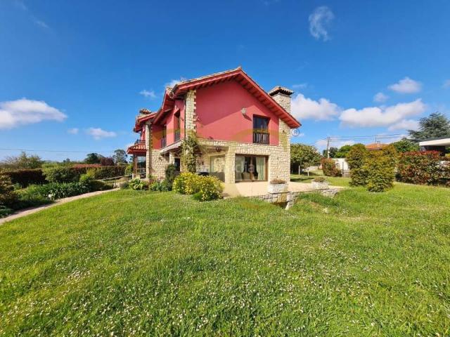 Chalet en venta en Gijón, Cabueñes. Magnífico chalet unifamiliar en Cabueñes. Chalets.
