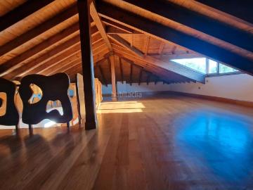 Chalet en venta en Gijón, Cabueñes. ¡INMUEBLE a escasos metros del Jardín Botánico, del Campus Universitario, de la Universidad Laboral y la Milla del Conocimiento!. Chalets.