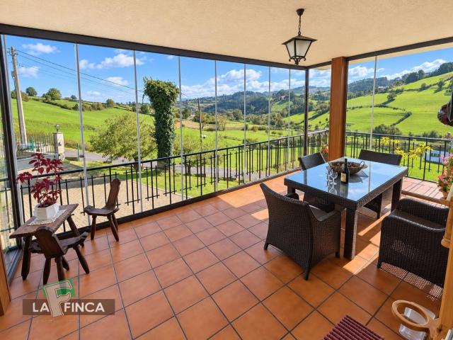 Chalet en venta en Gijón, Cenero. GijónChalet. Chalets.